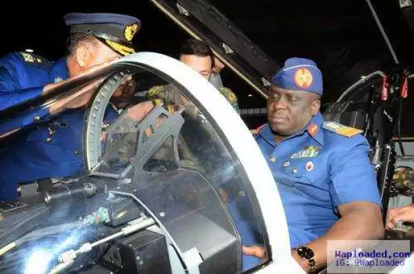 Ex Chief Of Air Staff, Amosu, Detained By EFCC Over Arms Deal Money